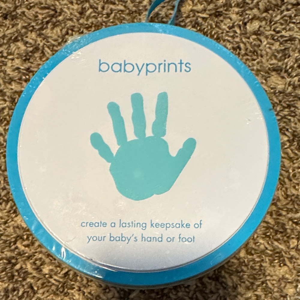 NEW PEARHEAD BABYPRINTS W/EASEL